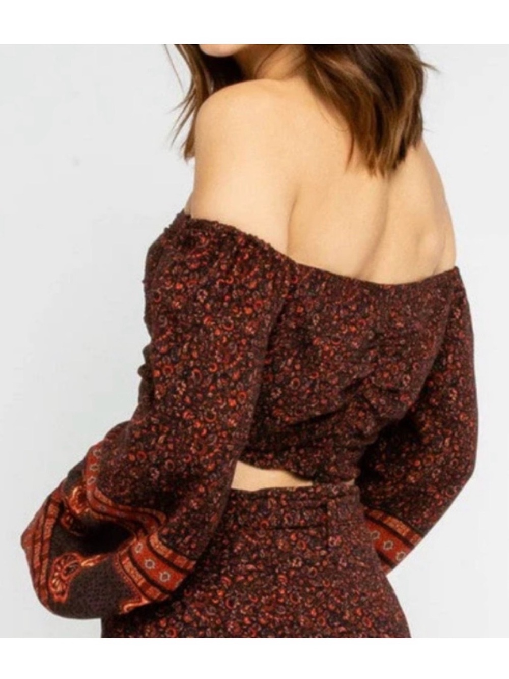 Olivaceous Off-Shoulder Floral Crop Top in Dark Brown and Rust